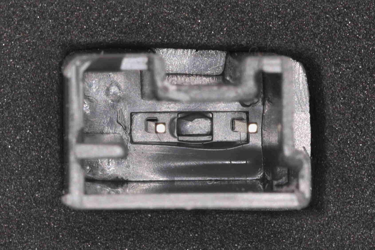 Auxiliary Stop Light - V40-84-0024
