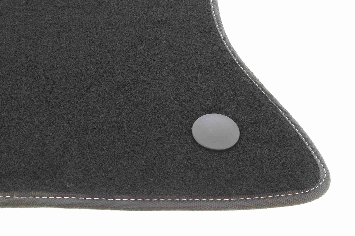 Floor Mat Set - V30-4417