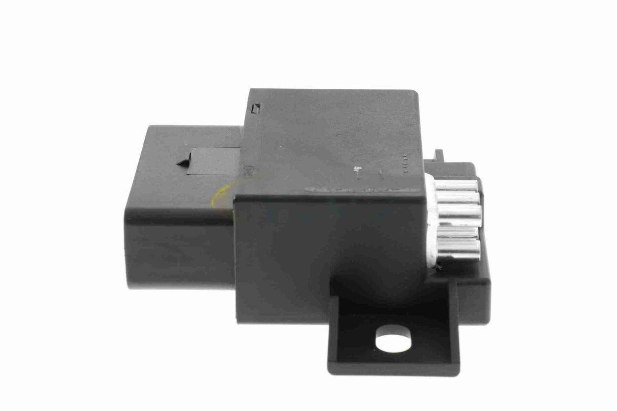 Relay, fuel pump - V15-71-0069
