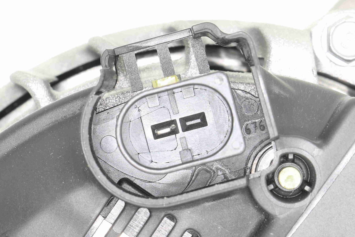 Alternator - V10-13-50039