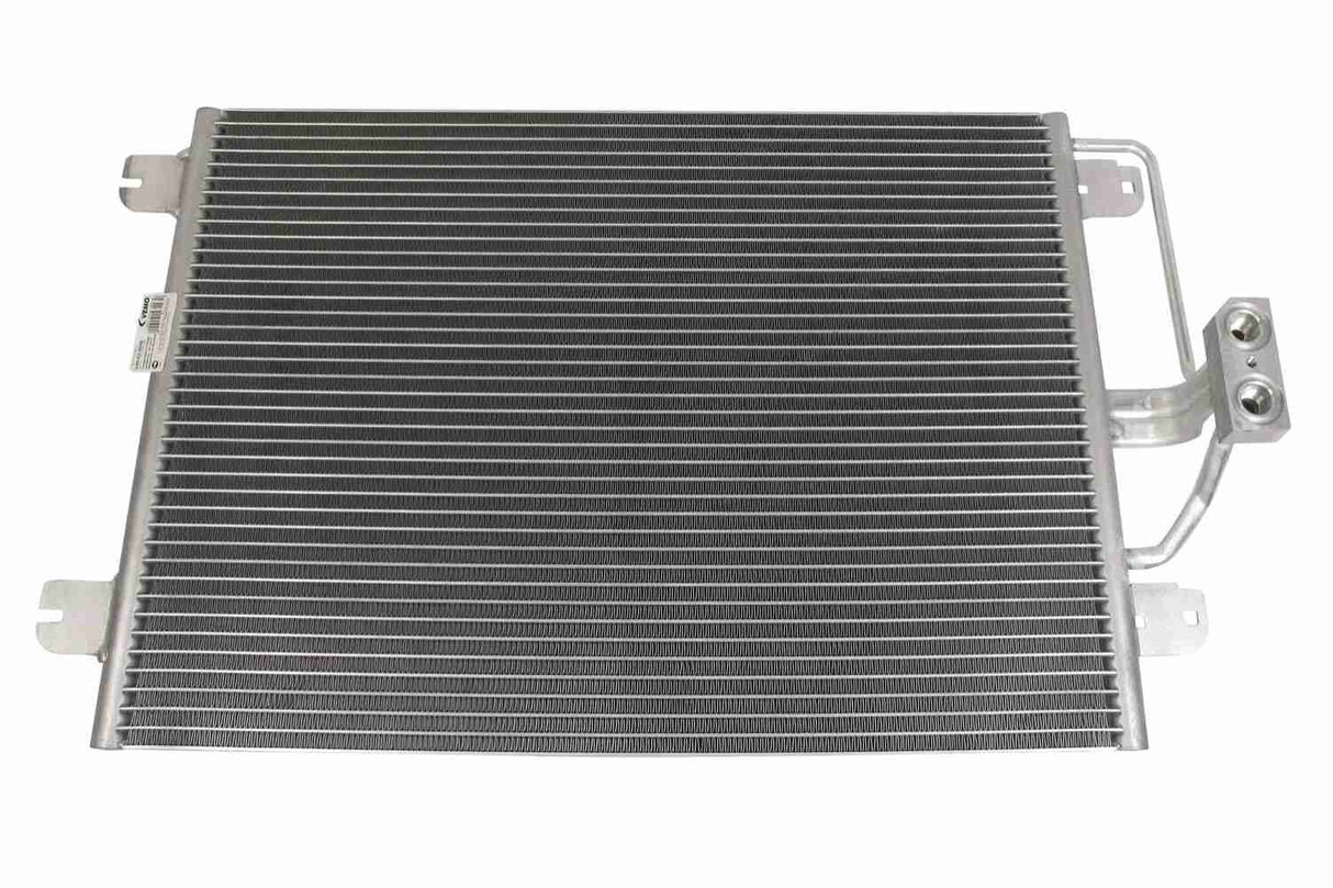Condenser, air conditioning - V46-62-0006