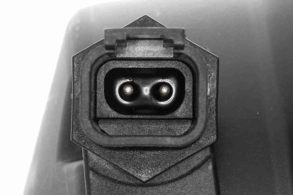 Housing, oil filter - V33-0532