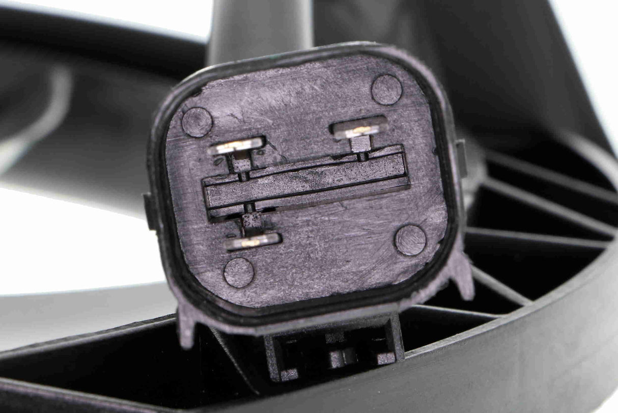 Fan, engine cooling - V20-01-0007