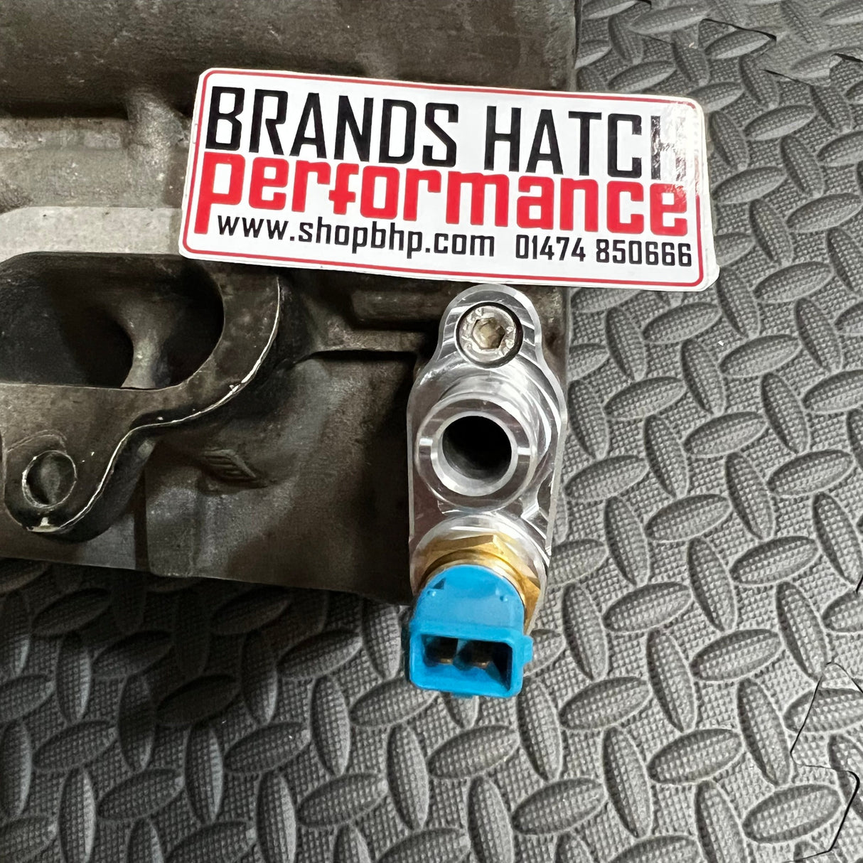 FORD Escort Sierra Cosworth YB 2WD 4WD Water Temperature Sensor ECT Housing