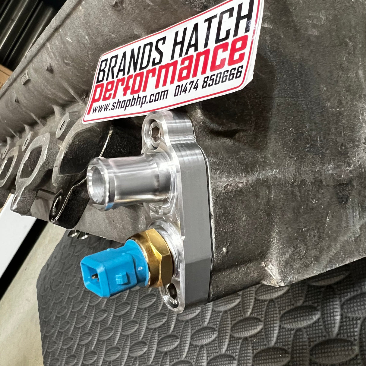 FORD Escort Sierra Cosworth YB 2WD 4WD Water Temperature Sensor ECT Housing