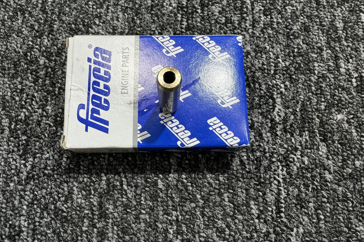 BMW Mini 2.0 16V B48 10.09mm Bronze Inlet Valve Guide Set of 8 G11562