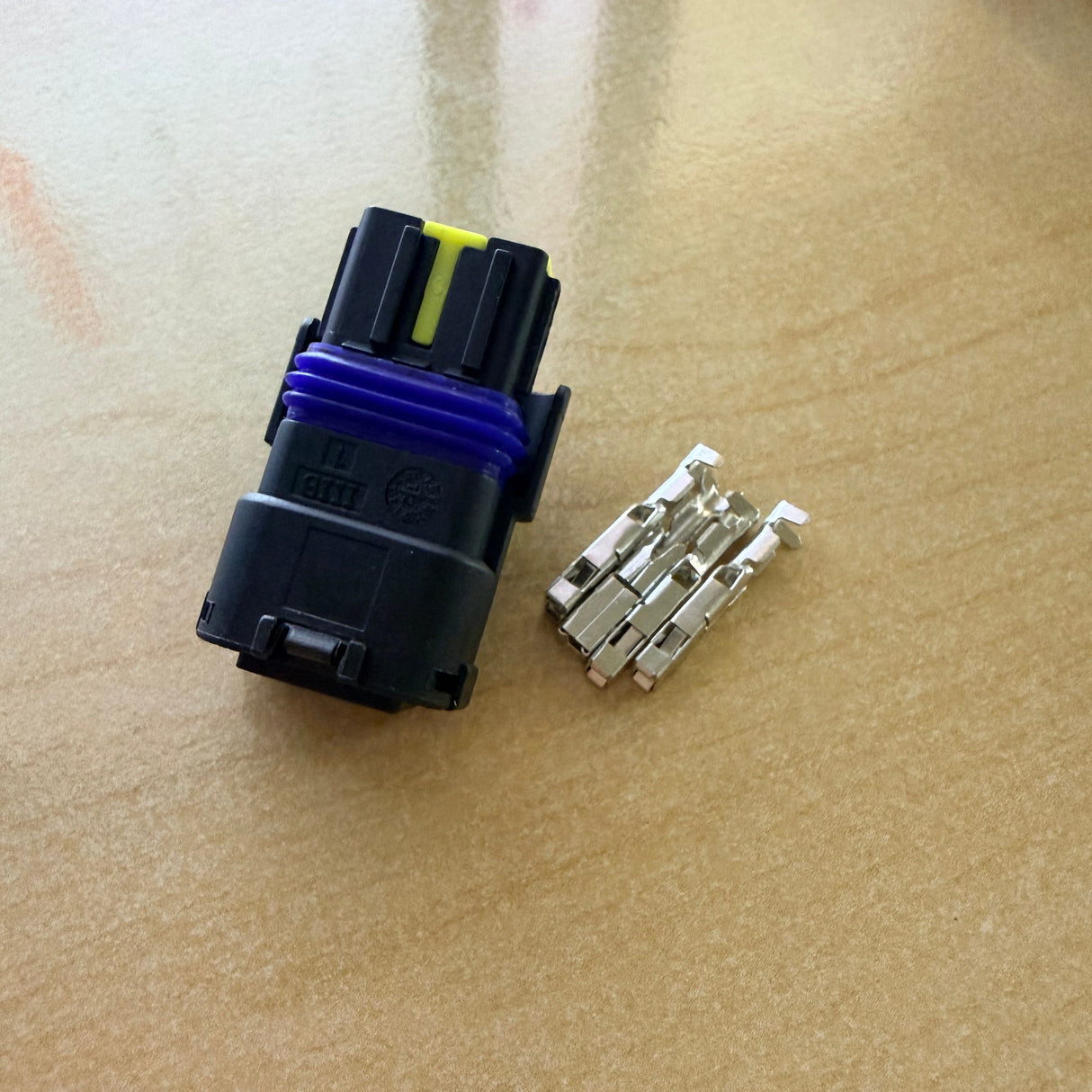 Alfa Romeo 147 156 166 GT GTV 4 Pin Way Engine Coolant Temperature Sensor Connector Plug