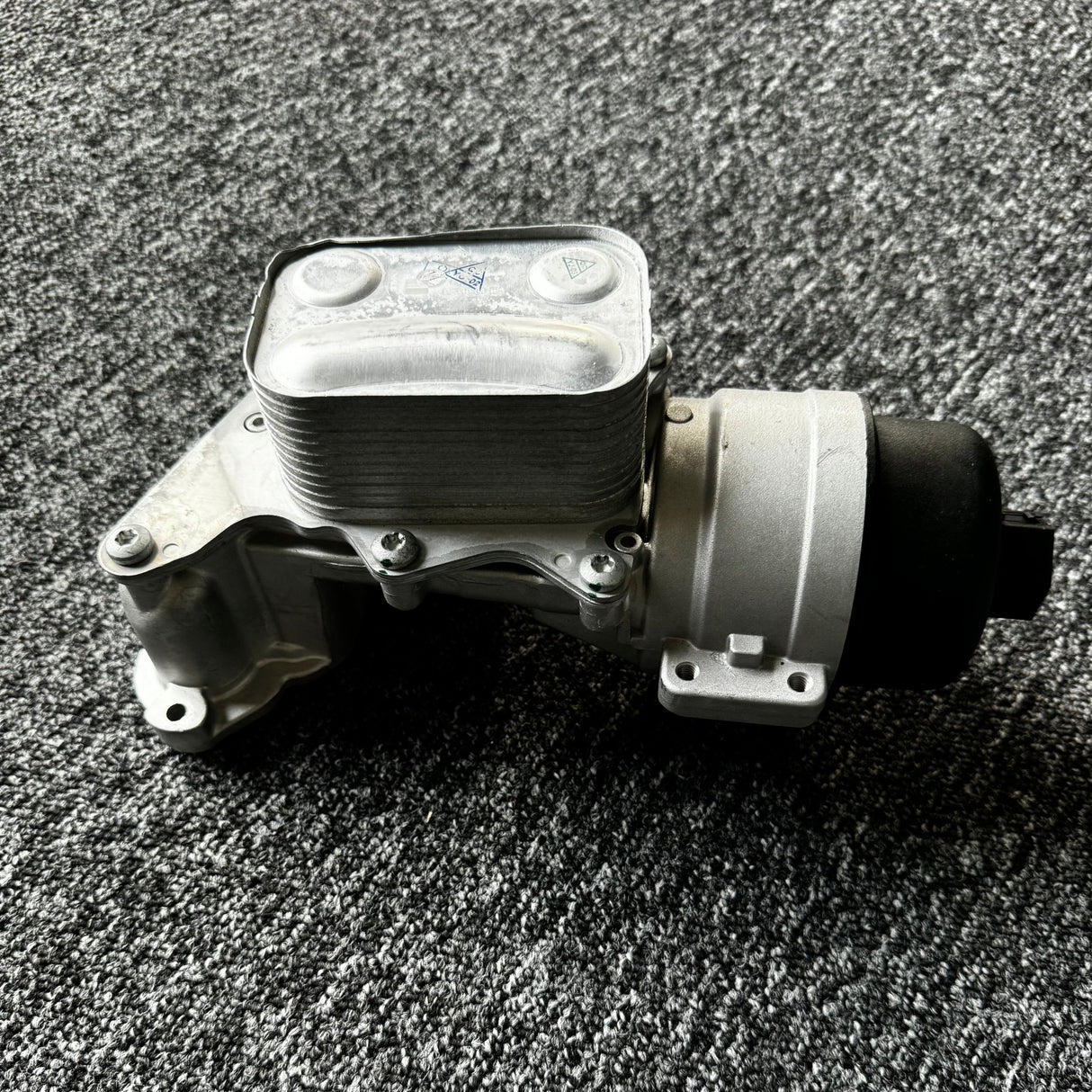 Mini R56 N14 N18 1.6 Cooper S JCW Engine Oil Cooler With Oil Filter Housing