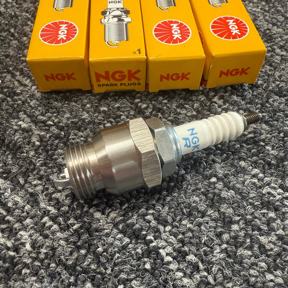 Ford PINTO RS2000 OHC Spark Plug Adaptors With 4x DPR9EA-9 Plugs - STAINLESS STEEL