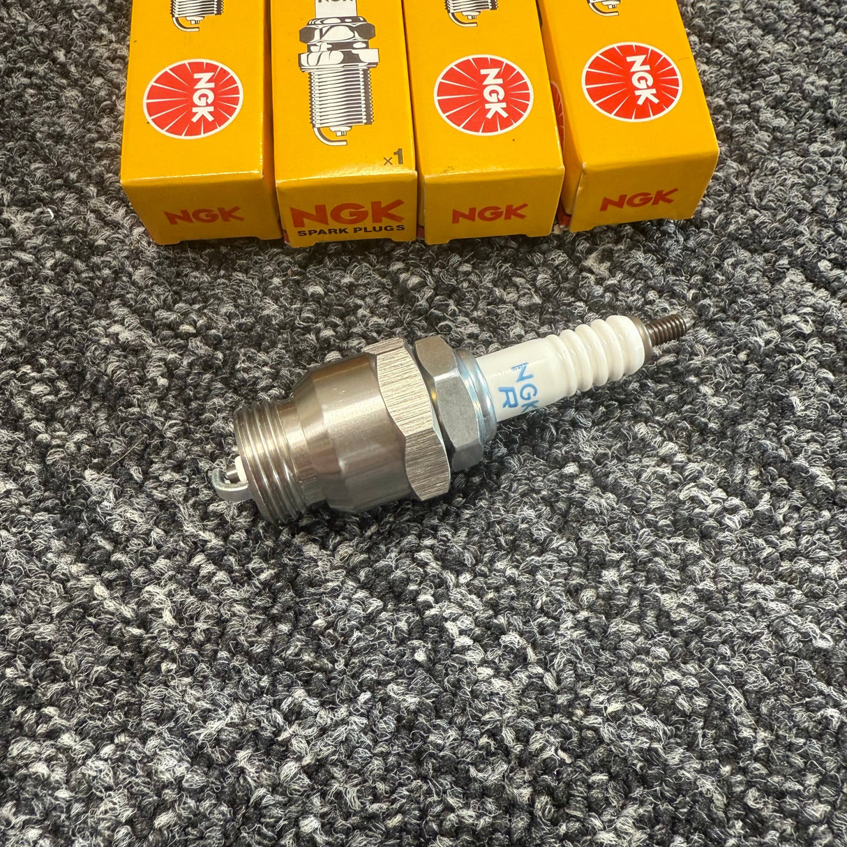 Ford PINTO RS2000 OHC Spark Plug Adaptors With 4x DPR9EA-9 Plugs - STAINLESS STEEL