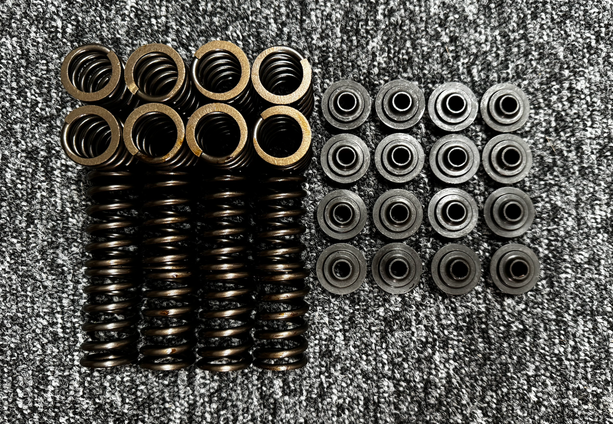 Ford 1.8 2.0 Focus Zetec Black top Piper Cams Single Valve Springs inc caps SC70 VSSZETARK