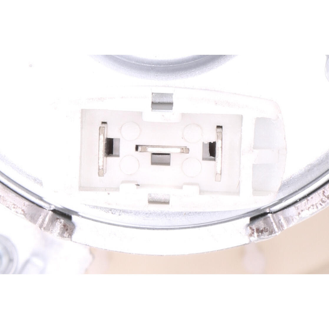 VW Fan, engine cooling - VEMO V15-01-1825