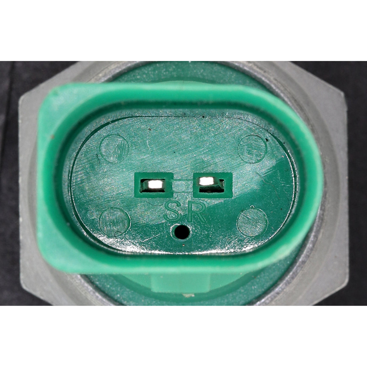 AUDI Oil filter module - VEMO V15-60-6096