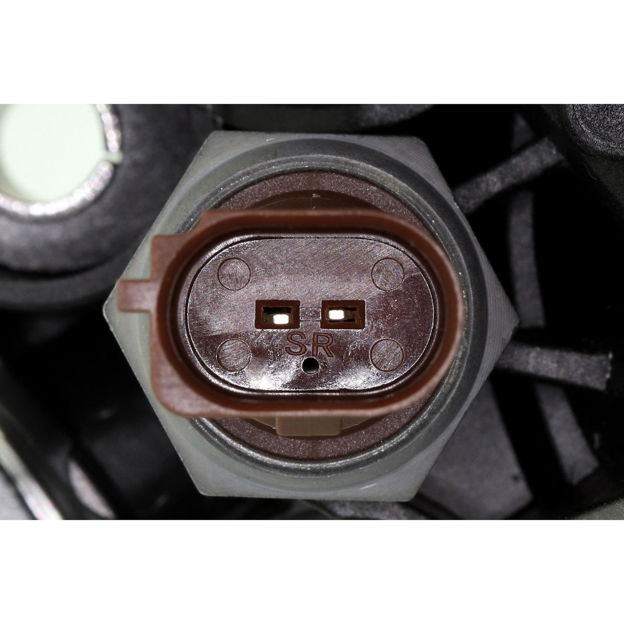 AUDI Oil filter module - VEMO V15-60-6100