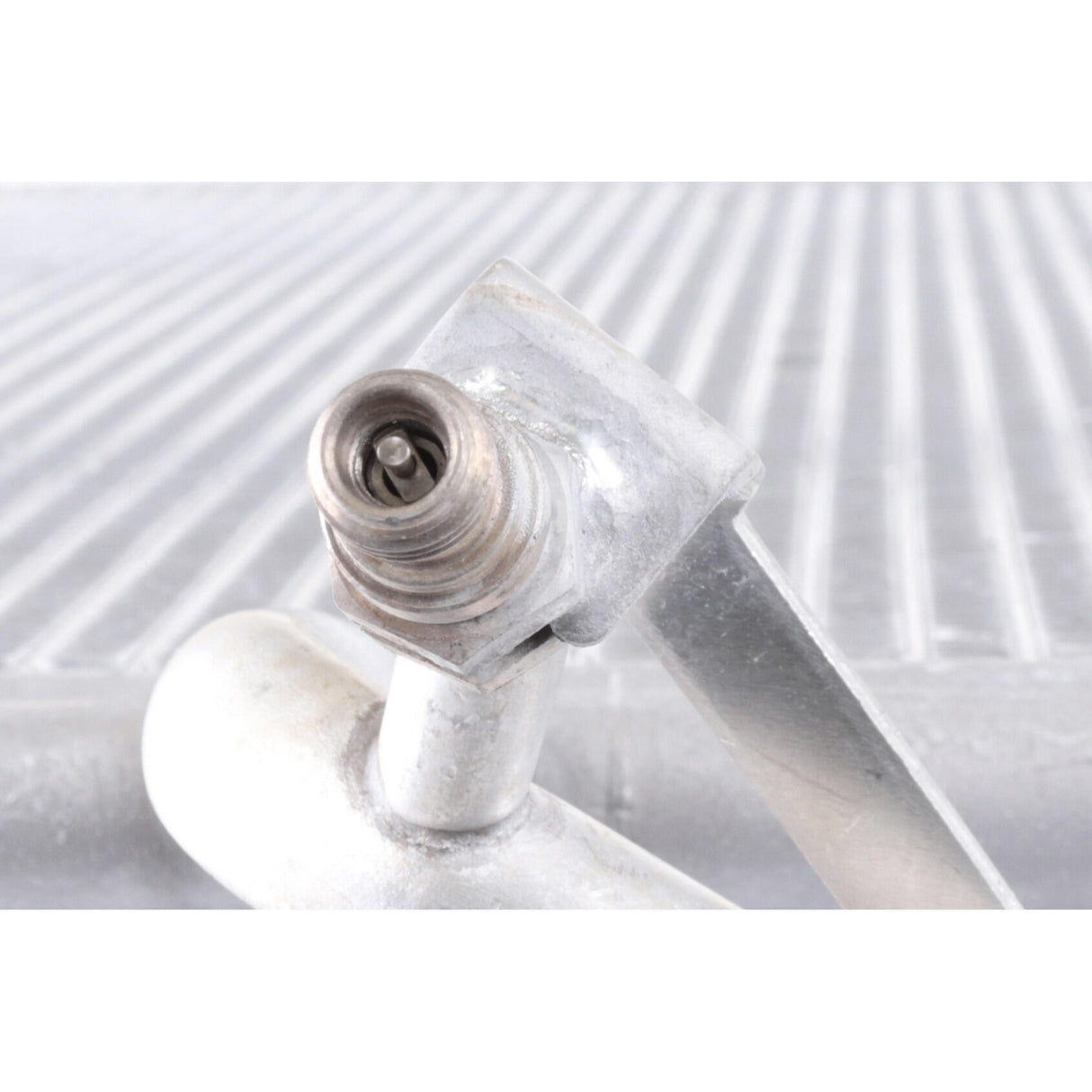 VW Condenser, air conditioning - VEMO V15-62-1025