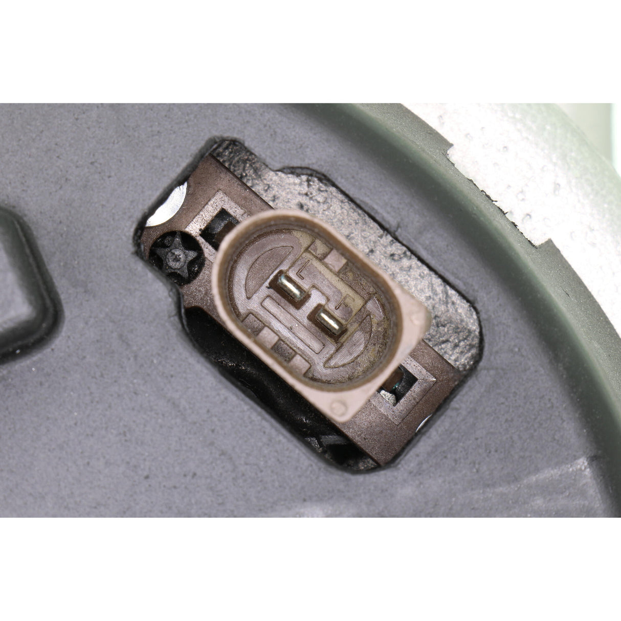 MERCEDES-BENZ Alternator - VEMO V30-13-41780