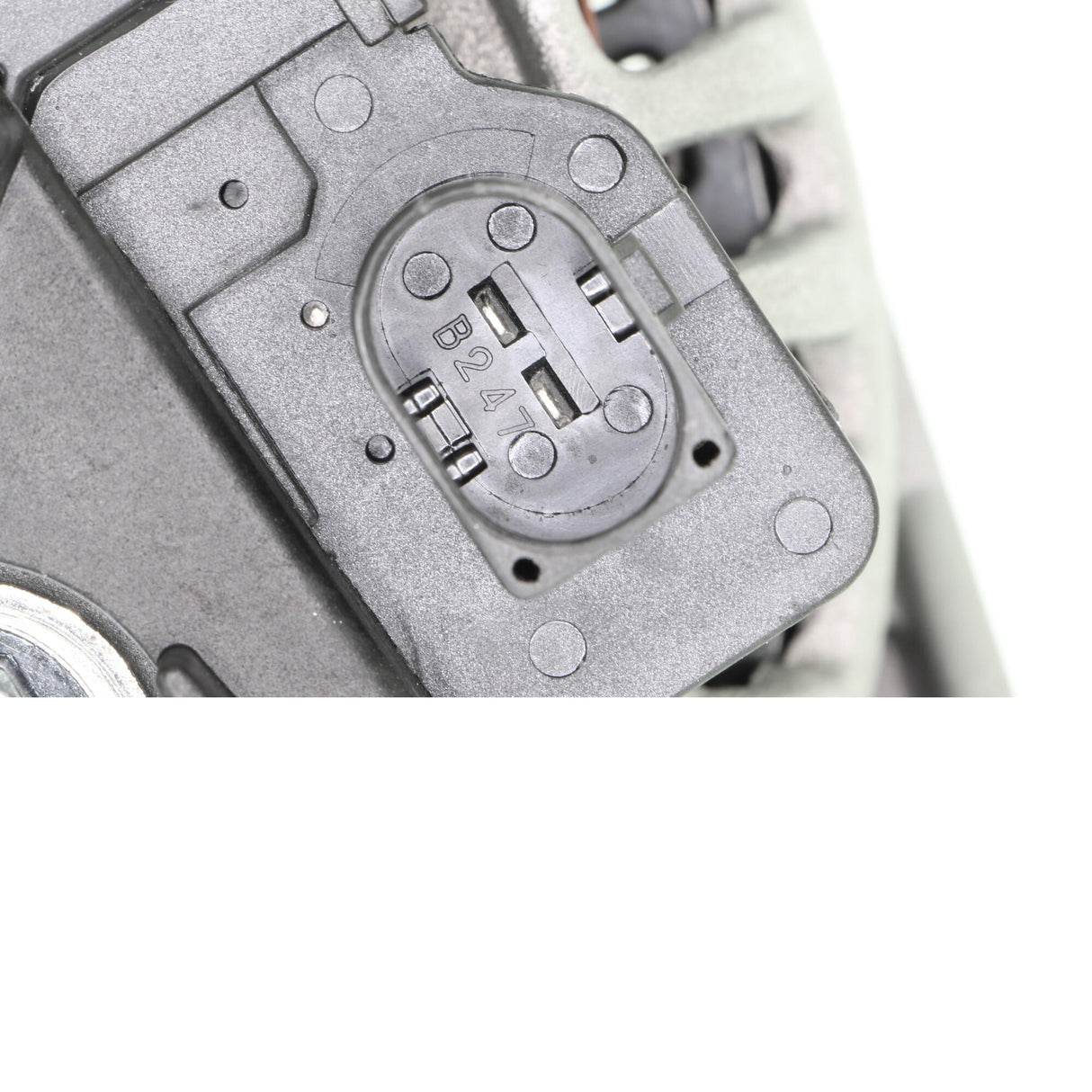 MERCEDES-BENZ Alternator - VEMO V30-13-43630