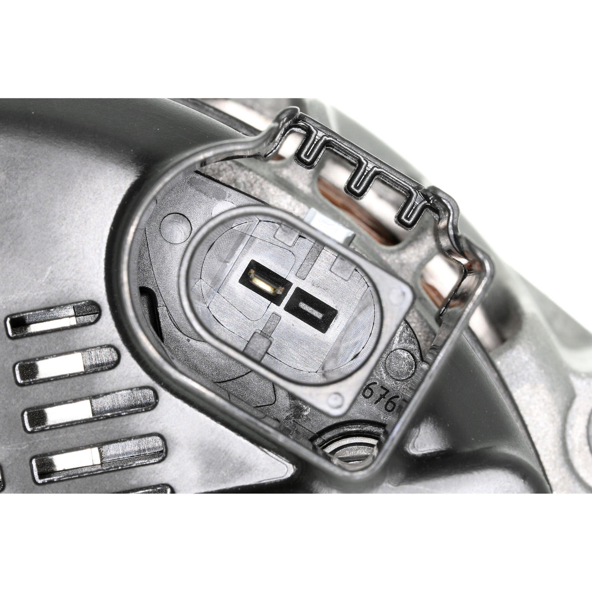 MERCEDES-BENZ Alternator - VEMO V30-13-50036