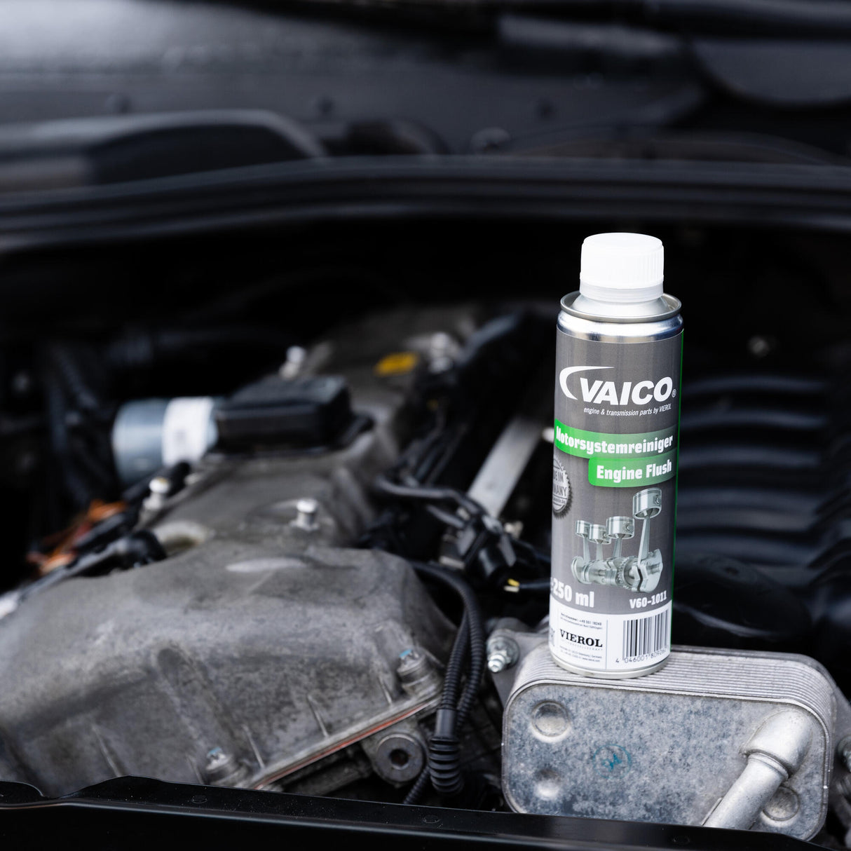 UNIVERSAL Engine Cleaner - VAICO V60-1011