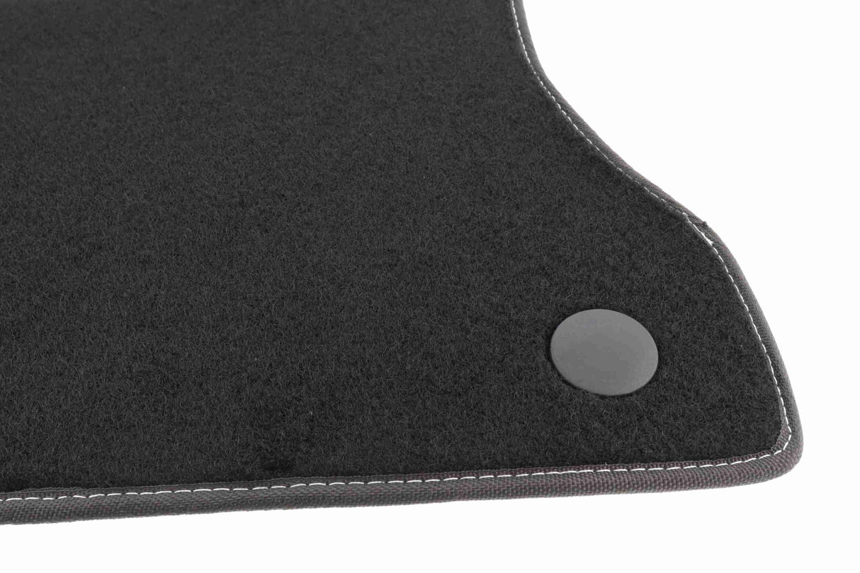 Floor Mat Set - V30-4416