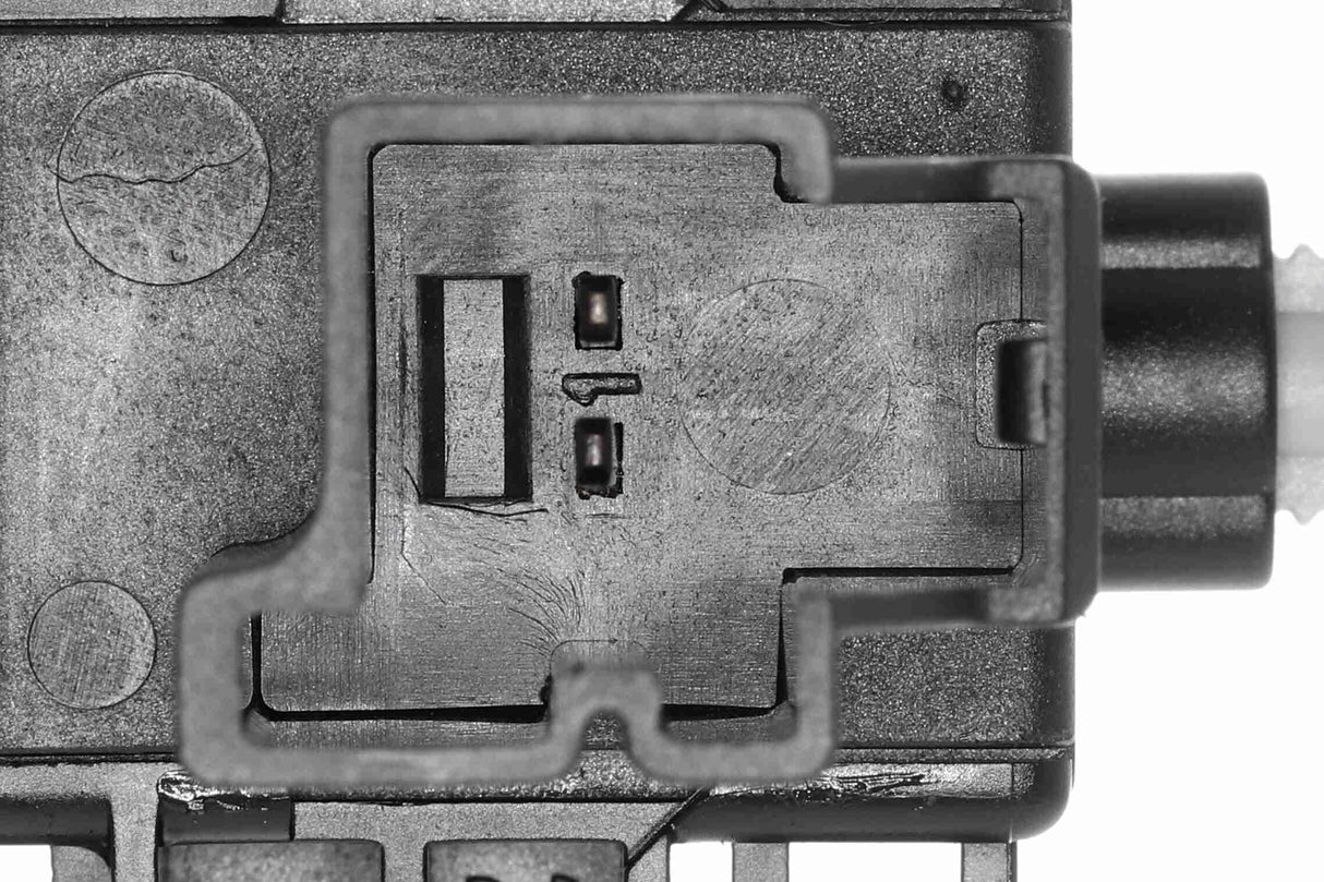 Switch, clutch control (cruise control) - V25-73-0068