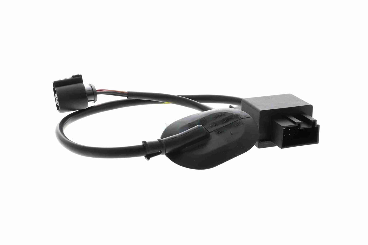 Relay, fuel pump - V15-71-0086