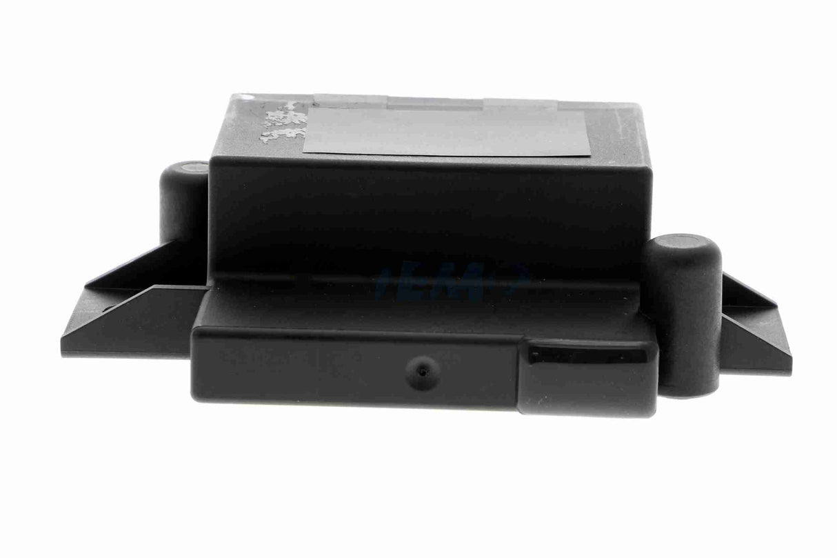 Relay, fuel pump - V15-71-0070