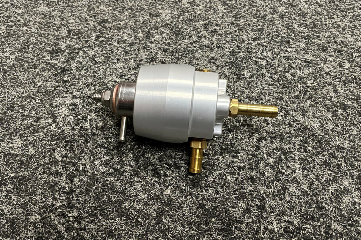Ford Sierra Sapphire Cosworth 2wd YB Adjustable 0-5 bar Fuel Pressure Regulator