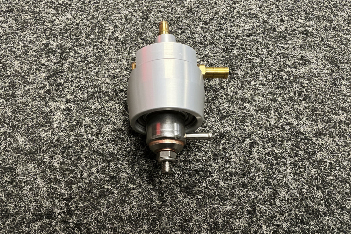 Ford Sierra Sapphire Cosworth 2wd YB Adjustable 0-5 bar Fuel Pressure Regulator