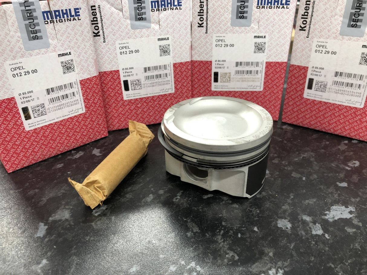 4 X Vauxhall Opel Z20LEH STD 86 bore MAHLE Pistons 0122900