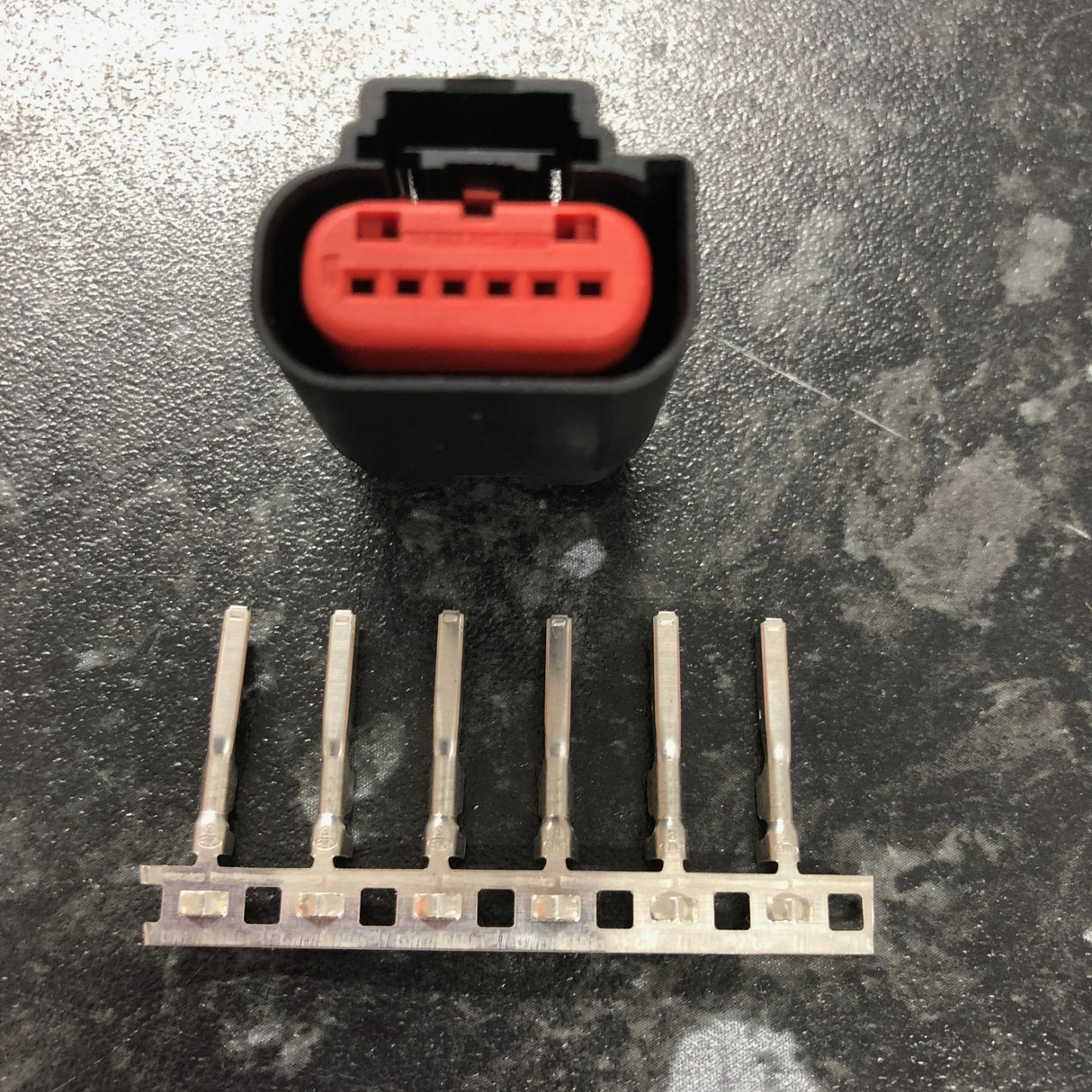 Ford Falcon FG 6 Way Pin Throttle Position Plug Connector LX72