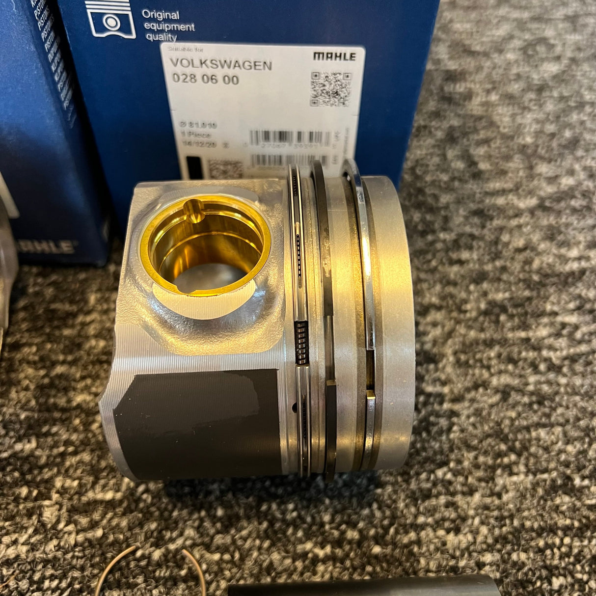 VW Audi Seat Skoda 2.0 TDI A3 A4 GOLF V BMM BHW BPW STD Bore Mahle Pistons X4 0280600 X2 0280700 X2