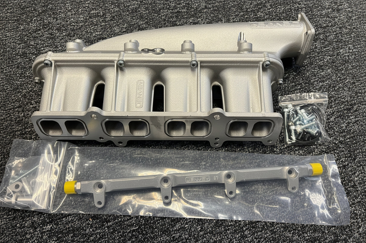 FORD ECOBOOST 1.6 INLET MANIFOLD AND TURBO PLENUM WITH FUEL RAIL