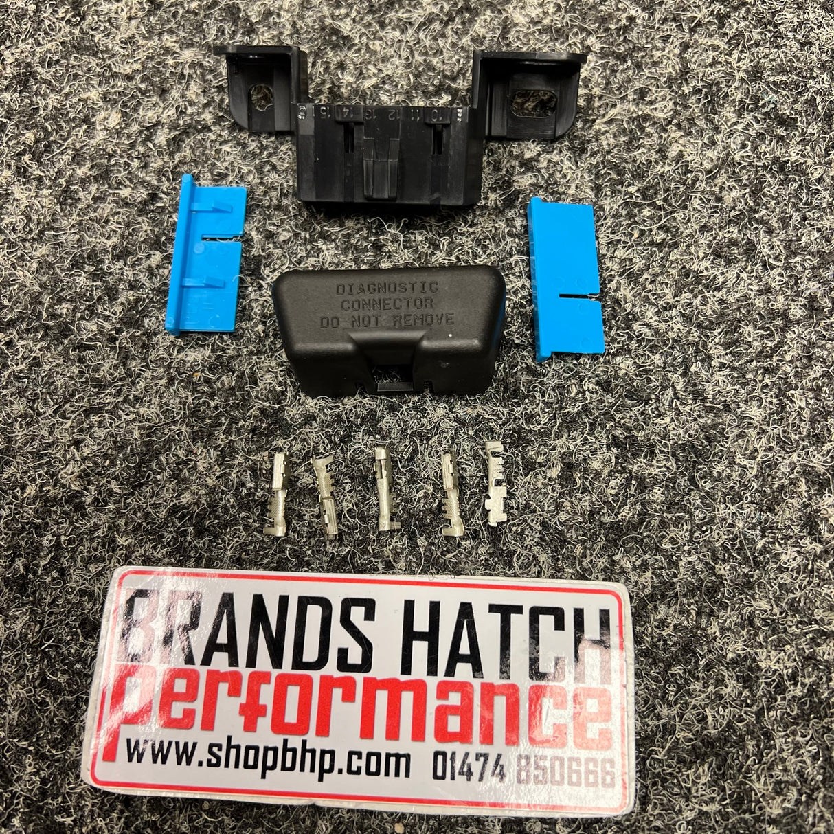 OBD2 Under Dash Mount Socket, Plug, Connector