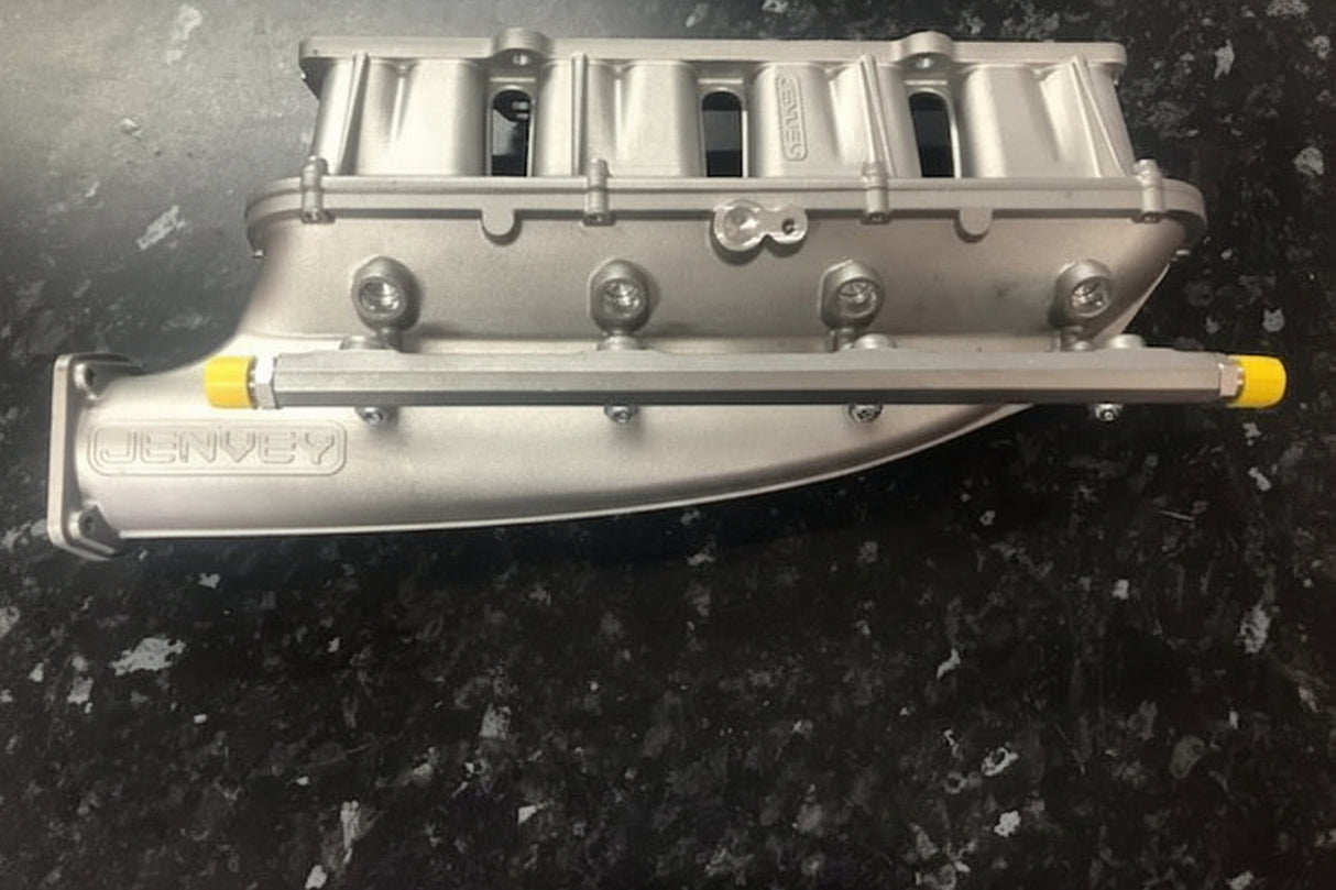 FORD ECOBOOST 1.6 INLET MANIFOLD AND TURBO PLENUM WITH FUEL RAIL