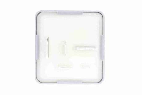 Relay, fuel pump - V15-71-0038