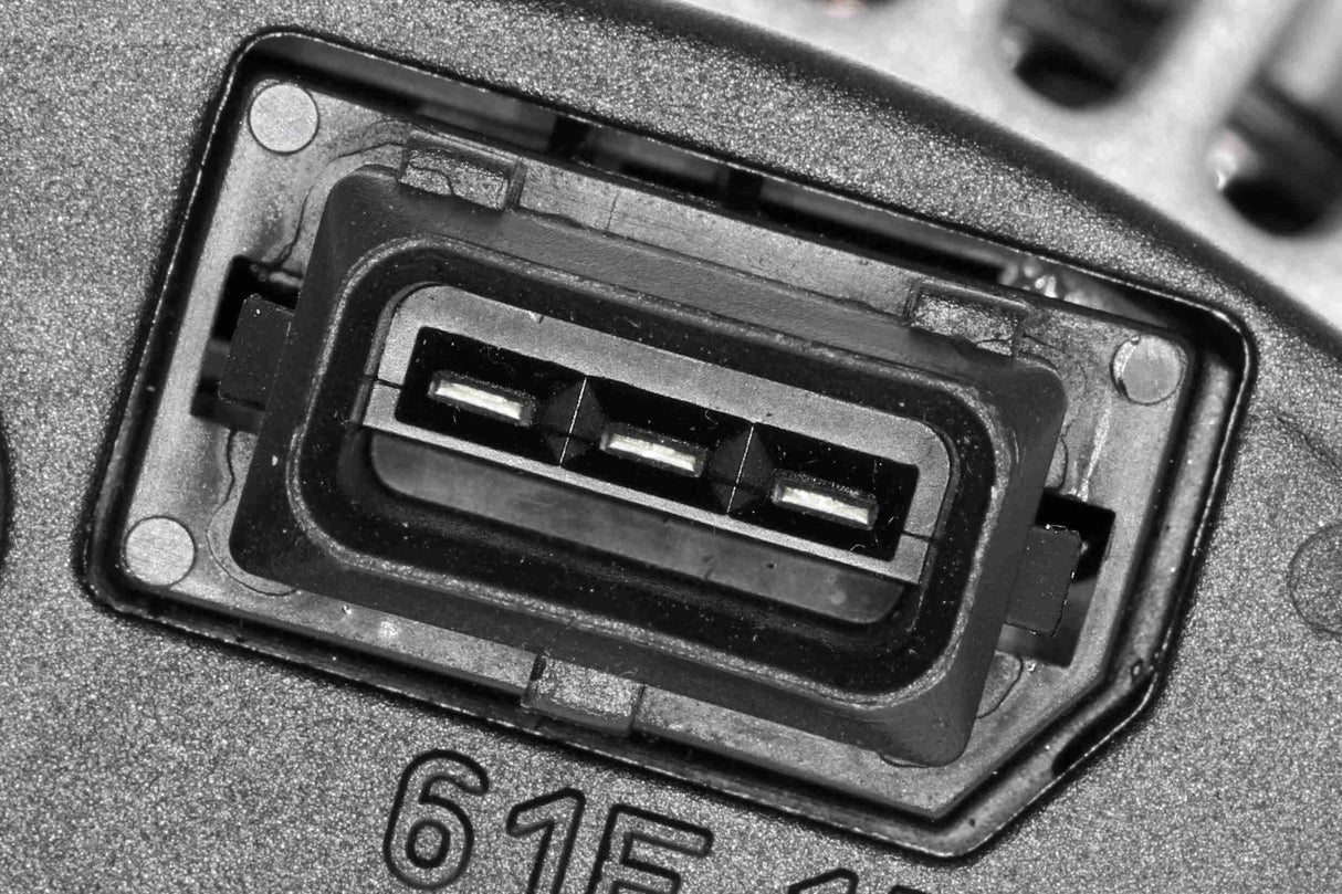 Alternator - V20-13-50019