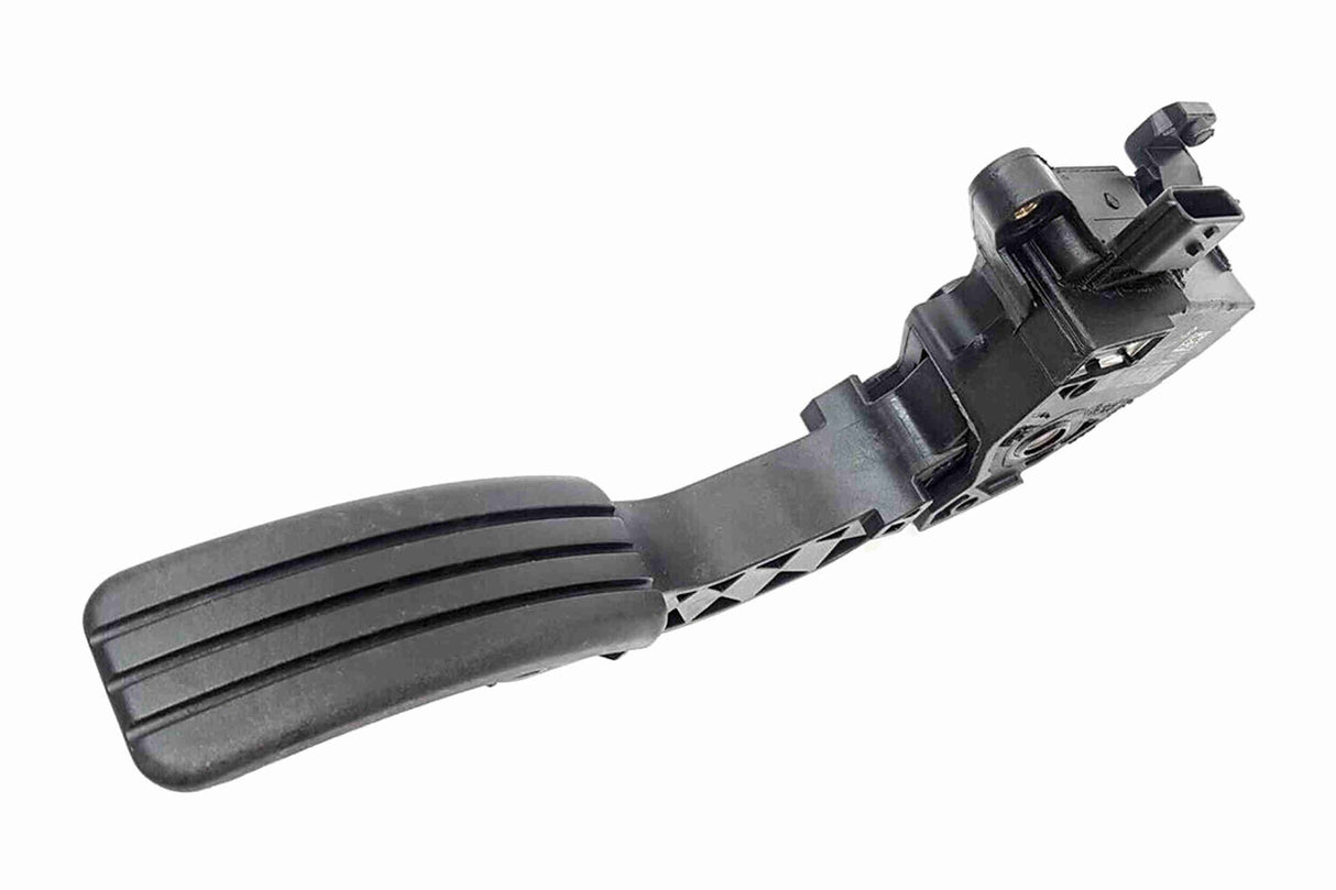 Accelerator Pedal - V46-82-0018