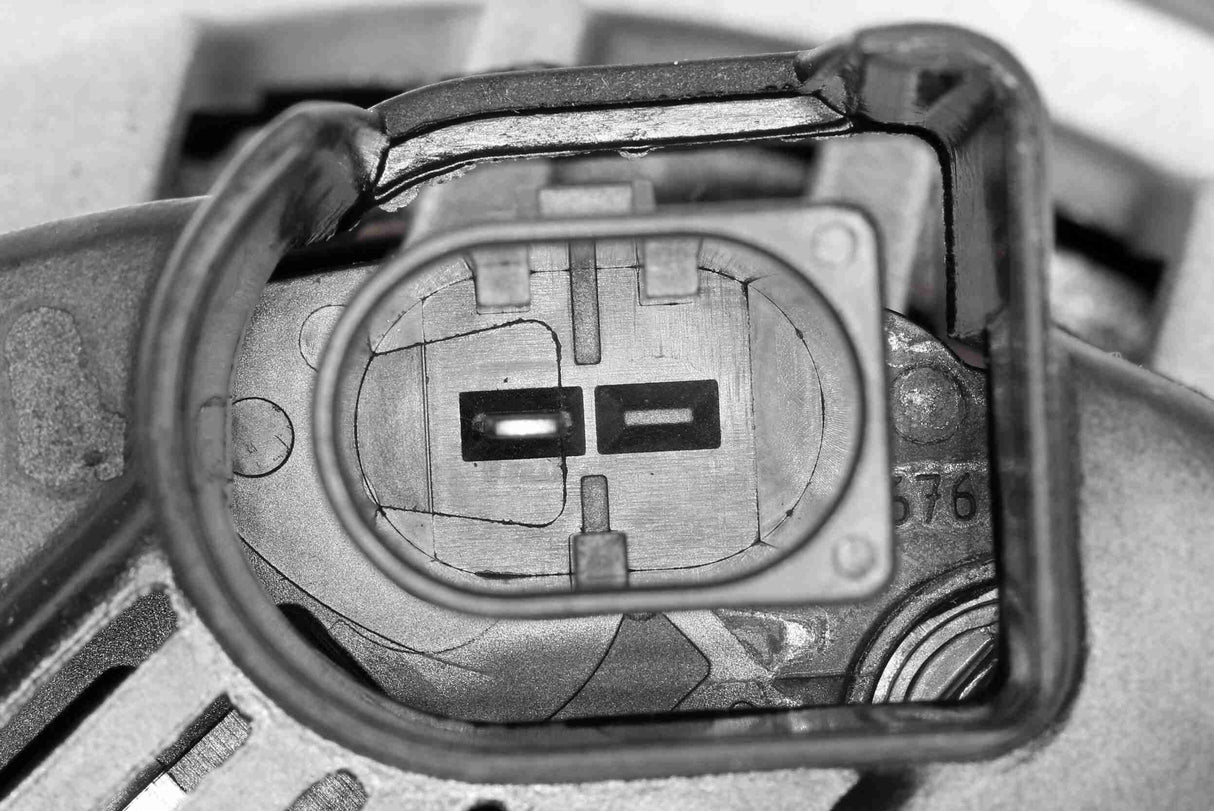Alternator - V30-13-50011