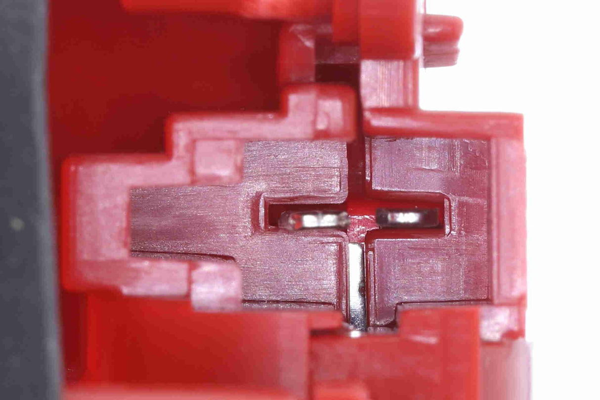 Auxiliary Stop Light - V40-84-0018