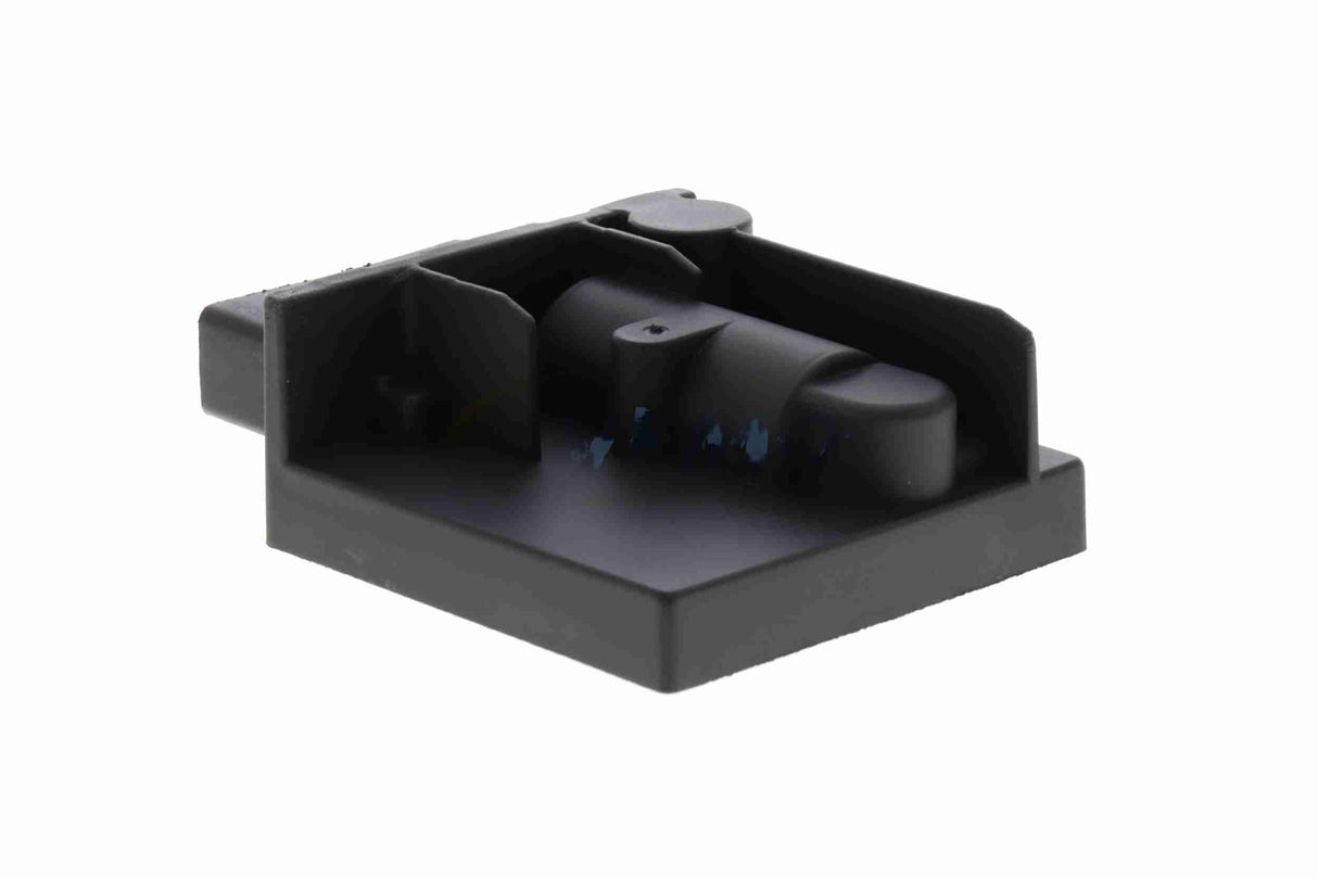 Relay, fuel pump - V15-71-0082