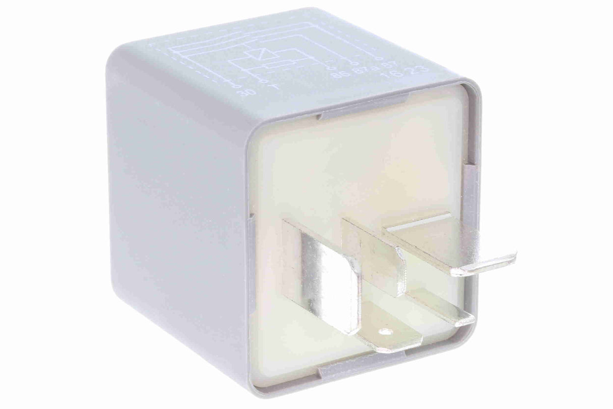 Relay, fuel pump - V15-71-0038