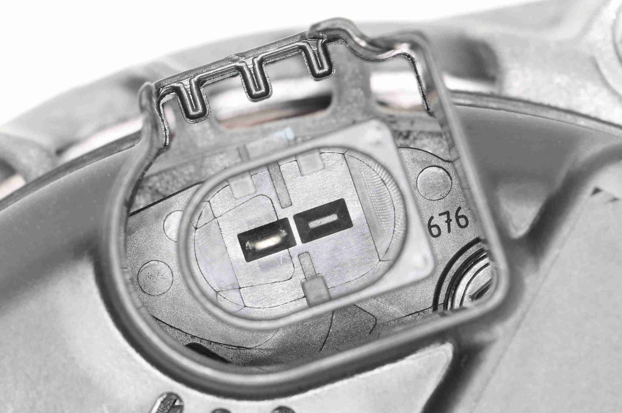 Alternator - V30-13-50026