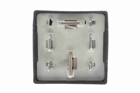 Relay, fuel pump - V15-71-1023