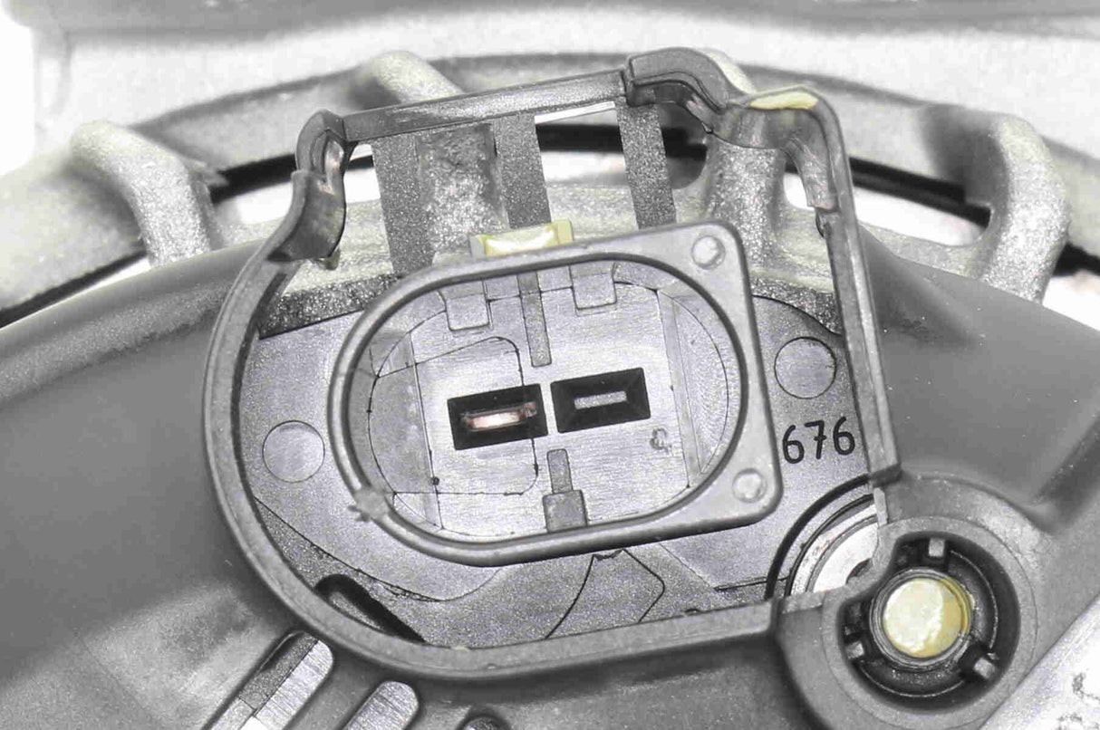 Alternator - V10-13-50044