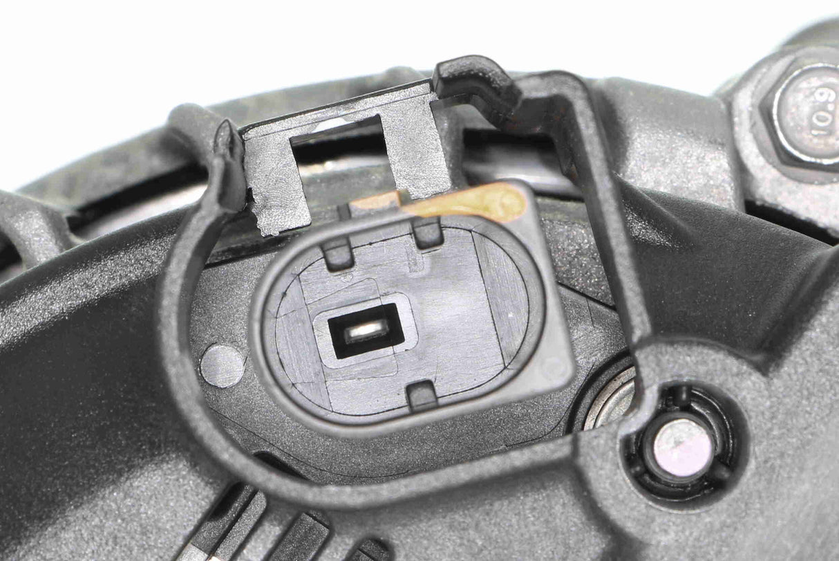 Alternator - V10-13-50040