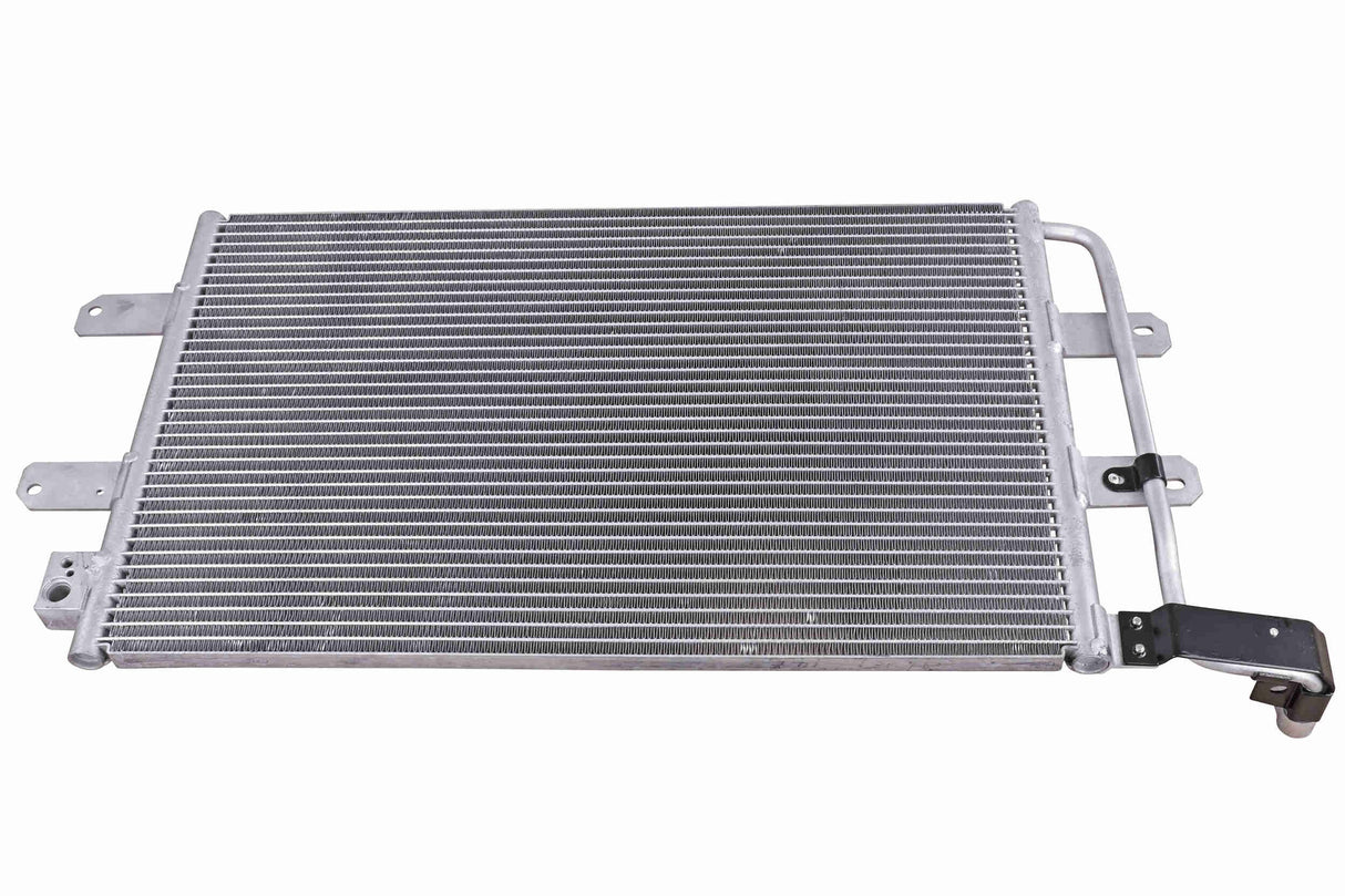 Condenser, air conditioning - V15-62-1061