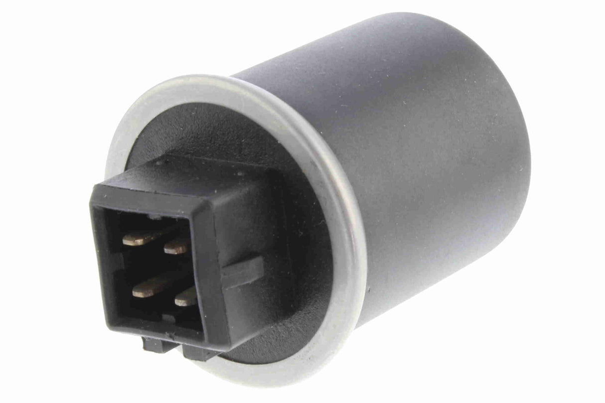 Pressure Switch, air conditioning - V10-73-0001