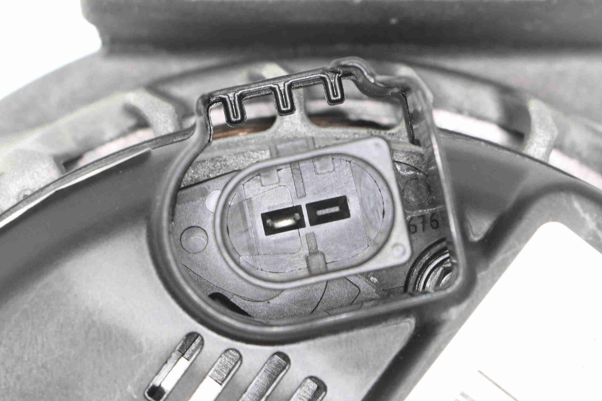 Alternator - V10-13-50046
