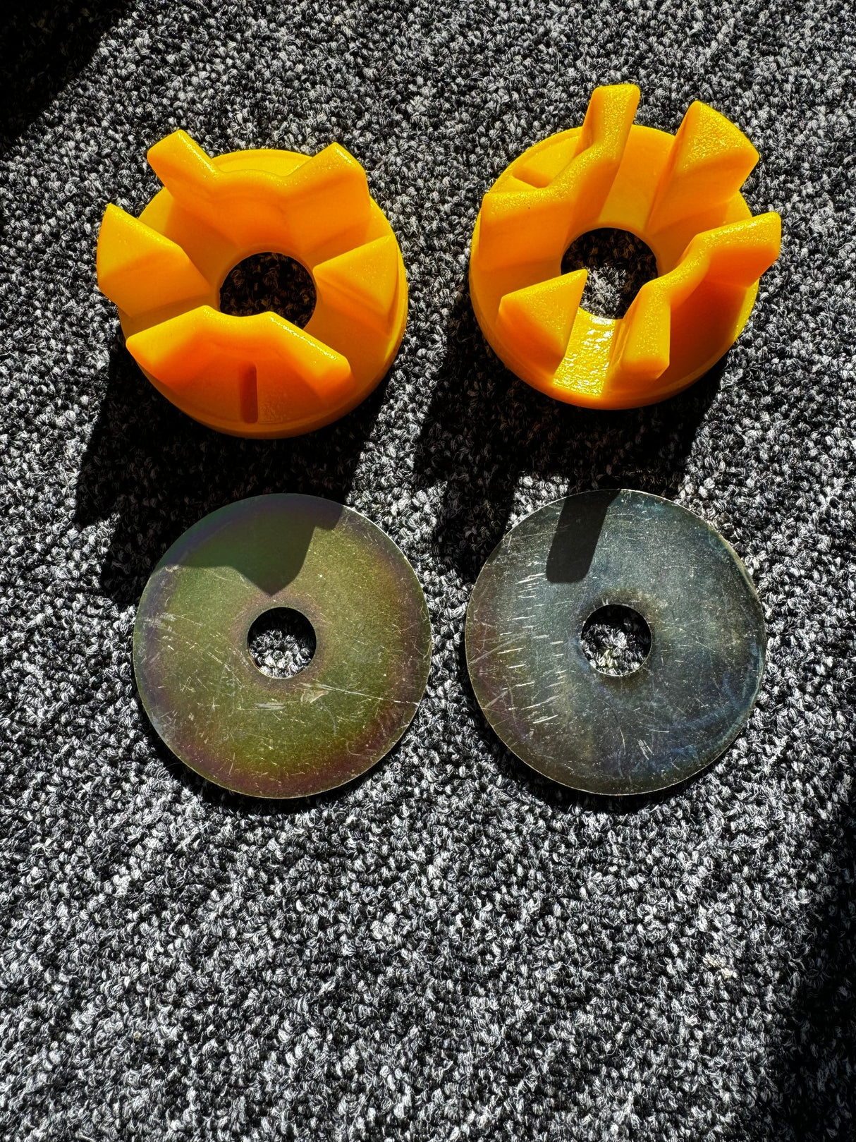 MINI Cooper S R53 04/02-03 Engine Mount Upper Rear Inserts